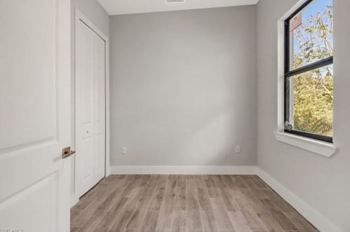 3376 8 Ave, Naples FL 34117-4993 exterior