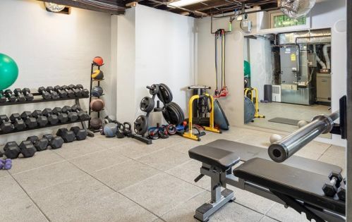 170 Blackstone Blvd, Providence RI 02906-5802 exterior