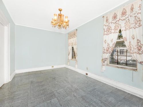 2224 Valentine Ave, Bronx NY 10458-7139 exterior