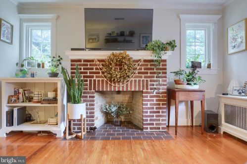 106 Roselle Ave, Lancaster, PA 17603-6672