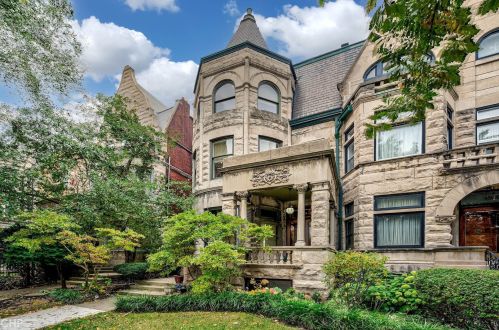 4942 Ellis Ave, Chicago IL 60615-5076 exterior