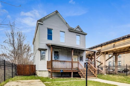 5918 Indiana Ave, Chicago, IL 60637-1317