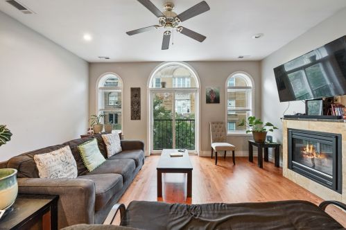 1427 17th St, Chicago IL 60608-2010 exterior