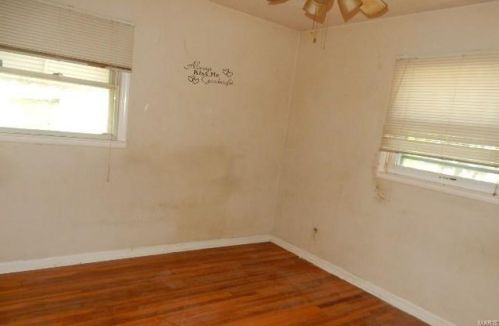 10605 Dunkeld Cir, Saint Louis MO 63137-3809 exterior