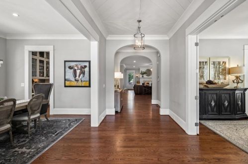 2935 Lookout Pl, Atlanta GA  30305-3217 exterior