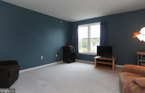 101 Eagle Ct, Jamison PA 18929-1790 exterior