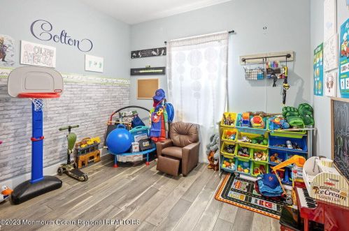 908 Calvin St, Lacey NJ 08731-1056 exterior