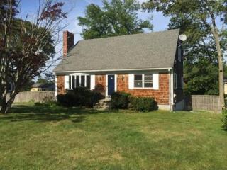 28 Monterey Dr, Bristol RI  02809-4213 exterior