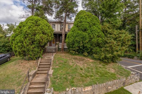 1232 Talbert St, Washington, DC 20020-5202