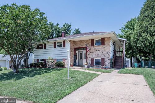 7994 Crownsway, Glen Burnie, MD 21061-6264