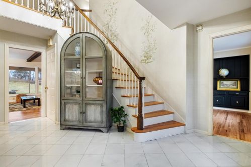 213 Harwick Dr, Pittsburgh PA  15235-5331 exterior