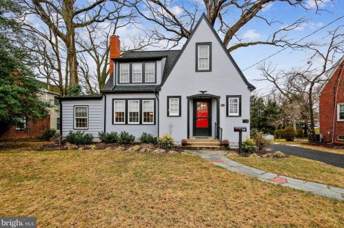 149 Adams St, Rockville, MD 20850-2324