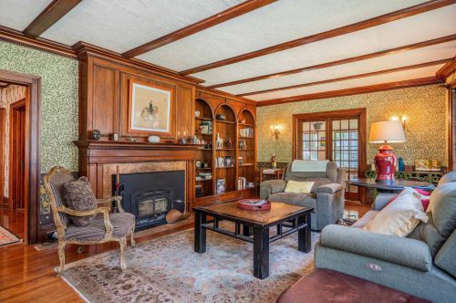 160 Oxford St, Hartford CT 06105-2514 exterior