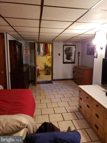 1602 Jackson St, Philadelphia PA 19145-3844 exterior