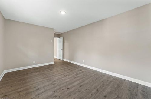 3011 Masonic Dr, Greensboro NC 27403-1934 exterior