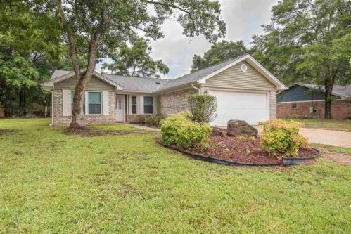 4869 Autumn Dr, Milton, FL 32571-1155