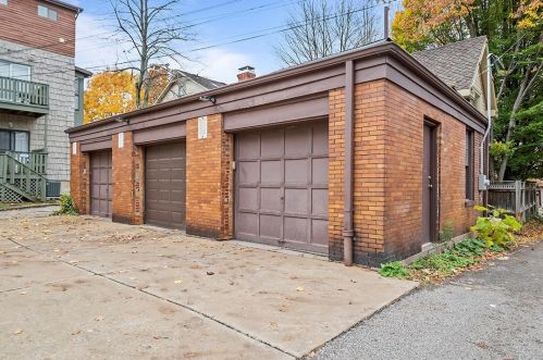 724 Negley Ave, Pittsburgh PA  15232-2428 exterior