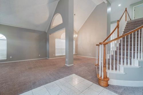 112 Midcrest Dr, Irving TX  75063-4821 exterior