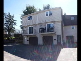 312 Blackstone Vlg, Meriden CT  06450-2407 exterior