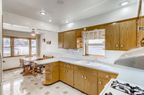 4535 Newcastle Ave, Chicago IL 60706-4832 exterior