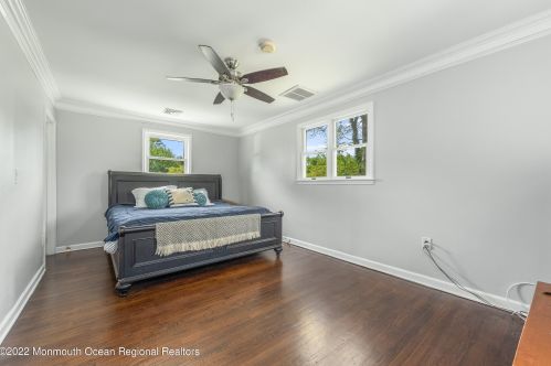 246 Eastham Rd, Point Pleasant Beach NJ 08742-2010 exterior