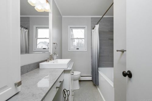 23 Marwood Dr, Poughkeepsie NY exterior