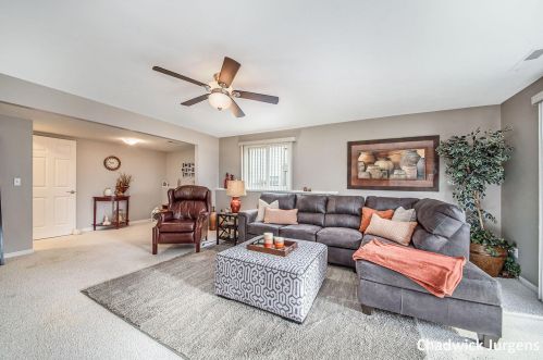 5542 Thoroughbred Dr, Wyoming MI 49418-8309 exterior