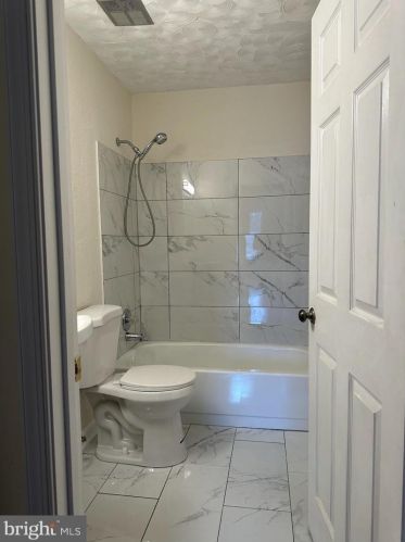 10904 Pebble Run Dr, Silver Spring MD 20902-3685 exterior