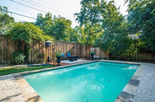 4606 Amherst Ave, Dallas TX  75209-3126 exterior