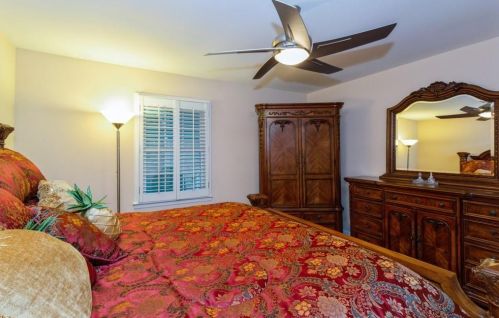 1653 Executive Park Ln, Atlanta GA 30329-3129 exterior