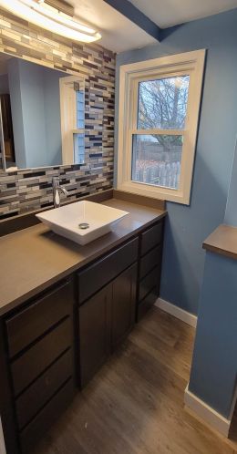 1039 Park St, Grand Rapids MI 49525-2635 exterior