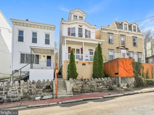 517 Pierce St, Primrose PA  17901-3429 exterior