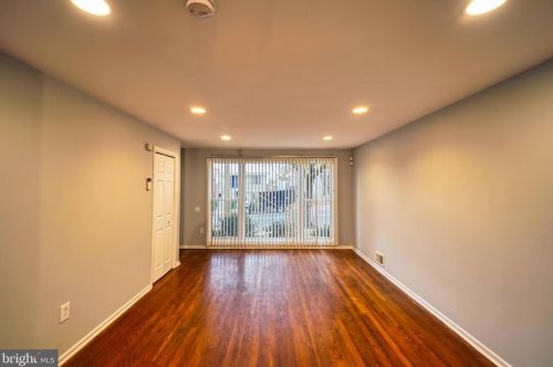 118 Division Ave, Washington DC  20019-5324 exterior