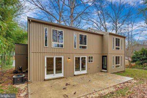 10402 Great Arbor Dr, Rockville MD  20854-4215 exterior