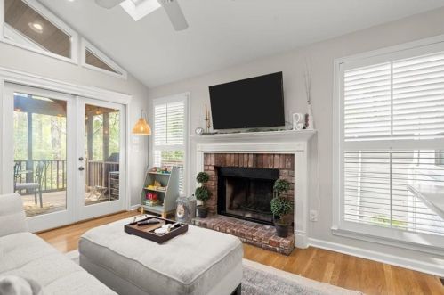 2122 Belvedere Dr, Atlanta GA  30318-1704 exterior