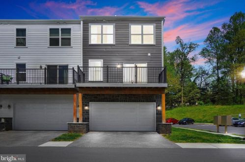 113 High Pointe Dr, Hummelstown PA 17036-8104 exterior