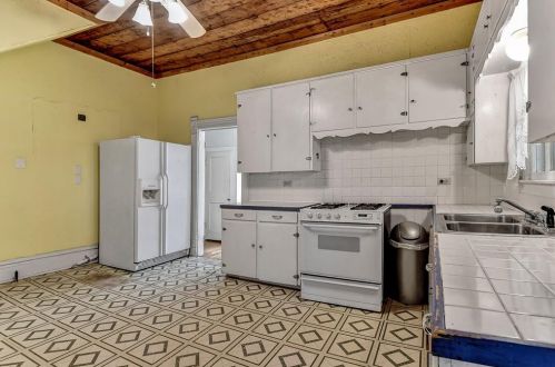 1230 Gandy St, Denison TX 75020-3409 exterior