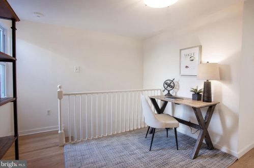 418 Capitol St, Washington DC  20003-4012 exterior