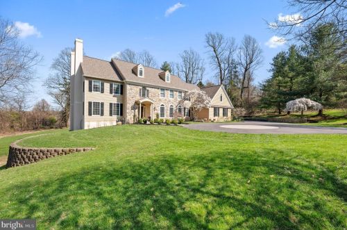 1275 Fritz Cir, Huntingdon Valley, PA 19006-5904