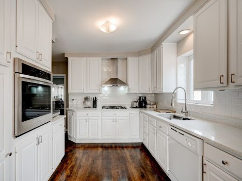 4545 Austin Ave, Chicago IL  60630-3115 exterior