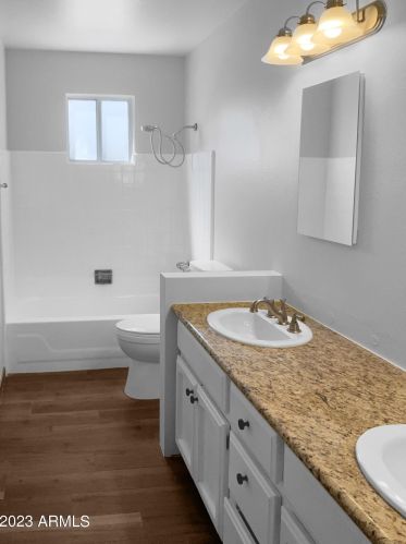 1301 Dunlap Ave, Phoenix AZ  85020-3025 exterior