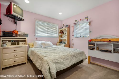 12 Schindler Dr, Old Bridge NJ 08857-3042 exterior