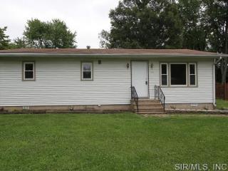 200 Edgewood Dr, Belleville, IL 62223-3220