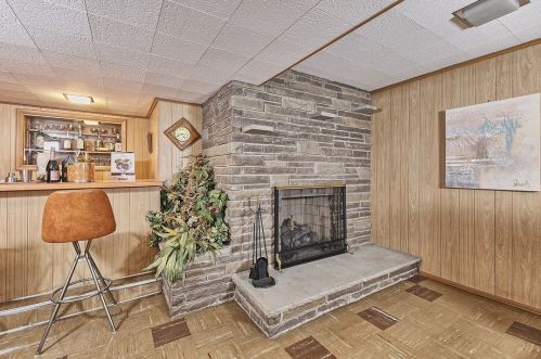 1976 Anna Ave, Pittsburgh PA 15122-3604 exterior