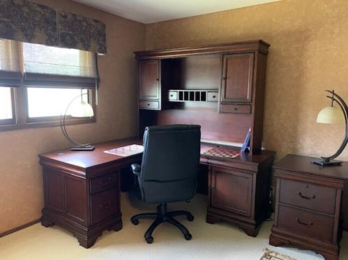 6536 Carpenter Ave, Milwaukee WI 53220-4551 exterior