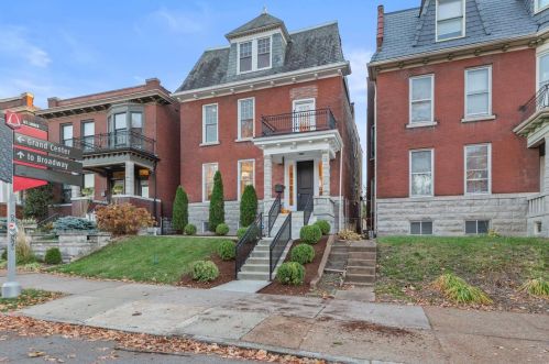 3618 Arsenal St, Saint Louis MO  63116-4801 exterior