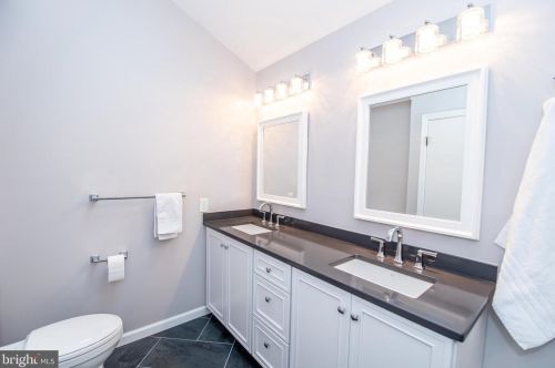 607 Sayre Dr, Princeton NJ 08540-5859 exterior