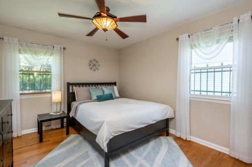 10021 Grantosa Dr, Milwaukee WI 53222-1325 exterior