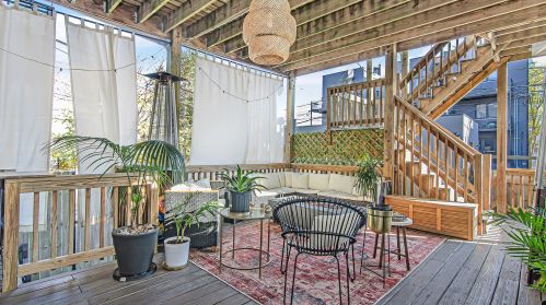 1347 Western Ave, Chicago IL  60622-1115 exterior