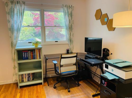 35 Lieper St, Huntington Station NY 11746-3836 exterior